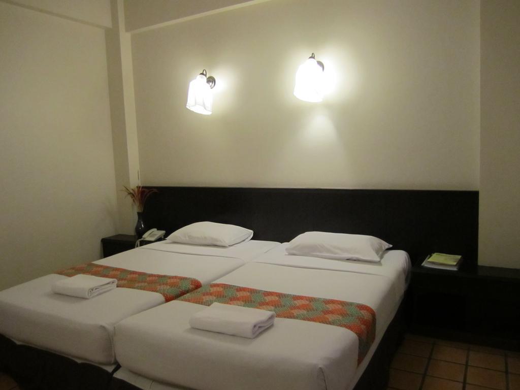 Rome Place Hotel Phuket Eksteriør bilde