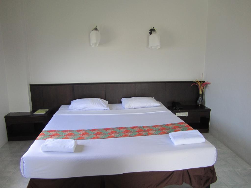 Rome Place Hotel Phuket Eksteriør bilde